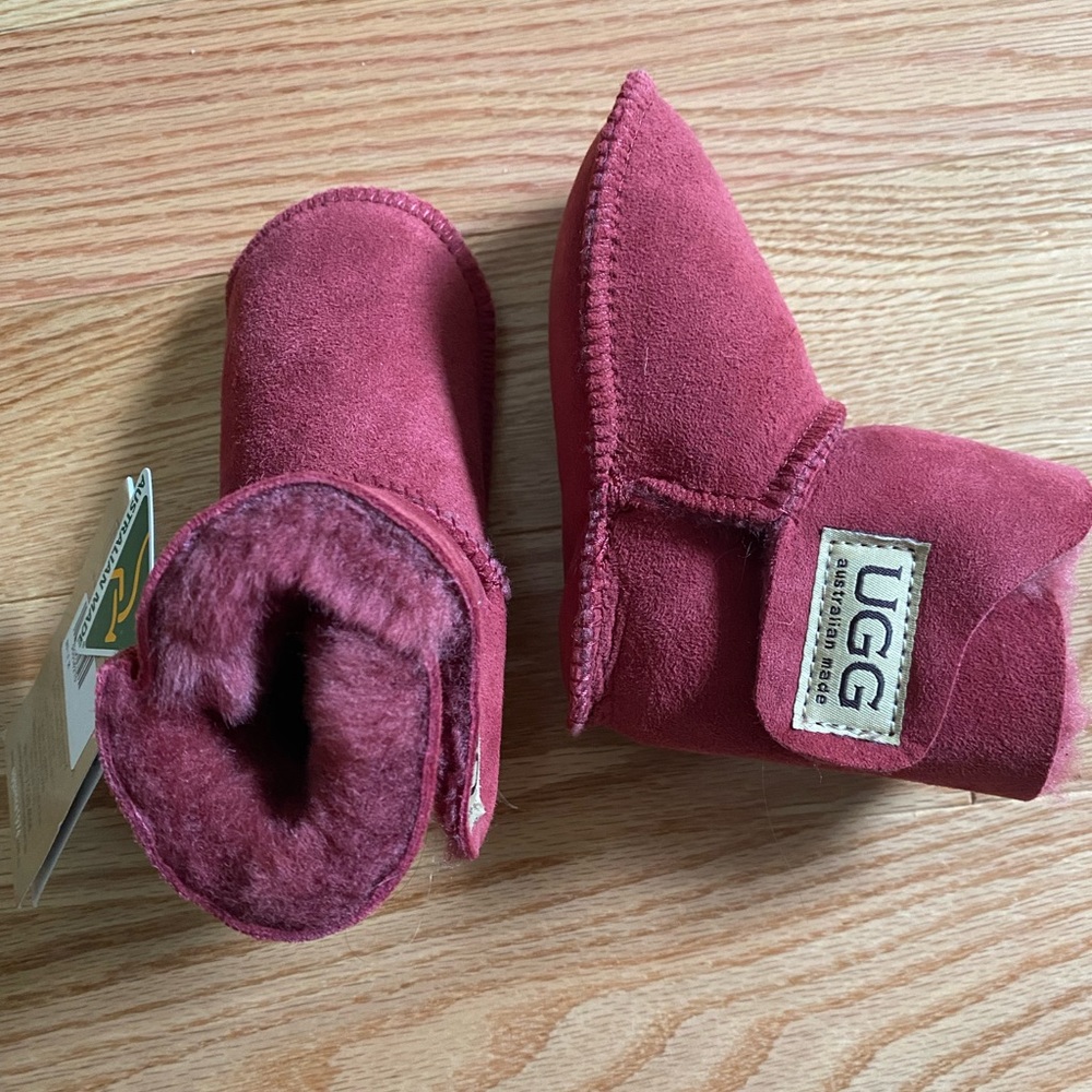 New Raspberry Toddler UGG booties Medium (12-18 month, 4/5 toddler)